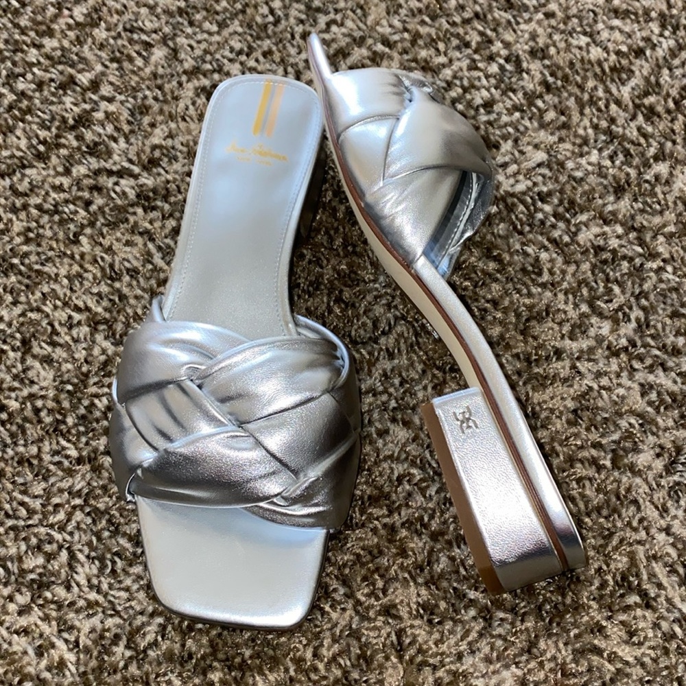 Sam Edelman Dawson silver slides, size 9